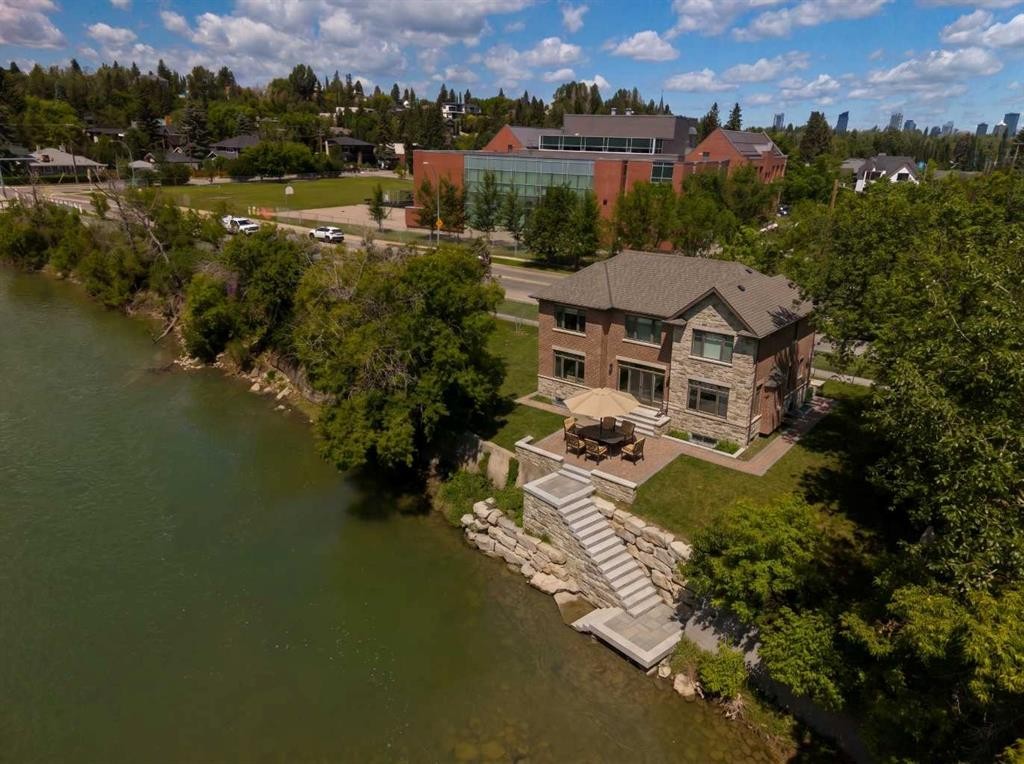 715 Sifton Boulevard Sw, Calgary, AB