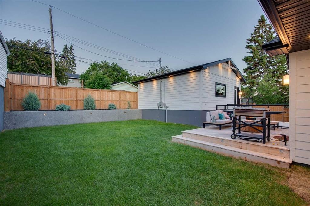 16 Calandar Road Nw, Calgary, AB - Outdoor With Deck Patio Veranda