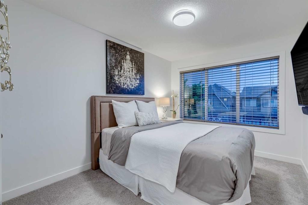 49 Masters Terrace Se, Calgary, AB