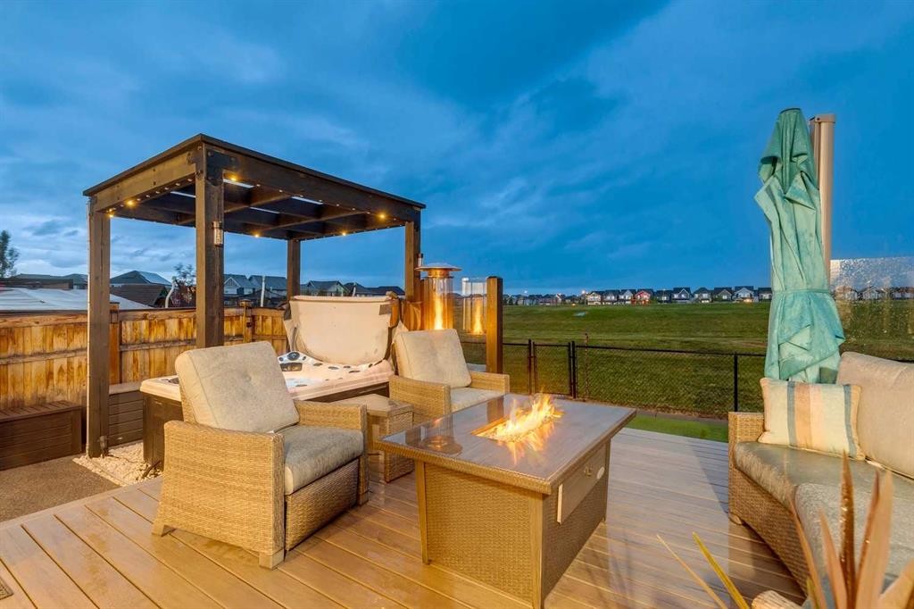 49 Masters Terrace Se, Calgary, AB