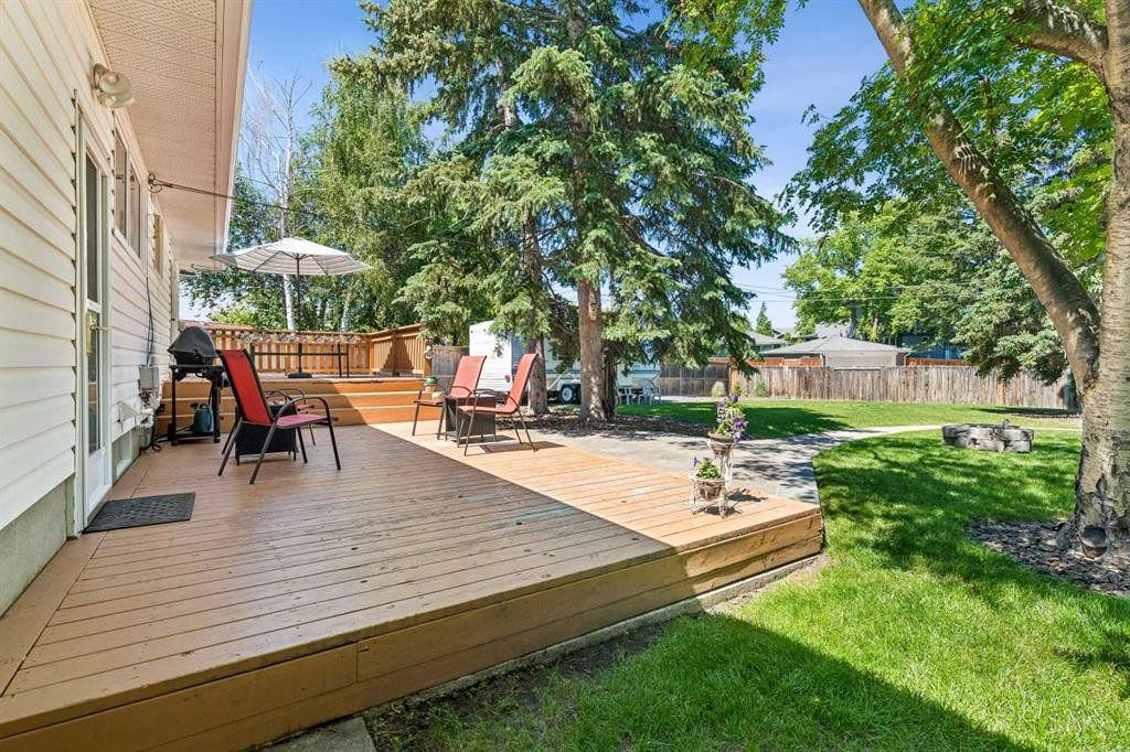 9403 Abbott Place Se, Calgary, AB
