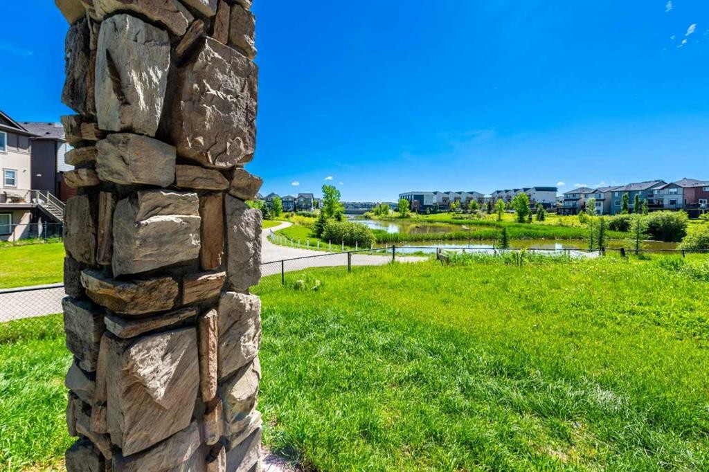 30 Saddlelake View Ne, Calgary, AB