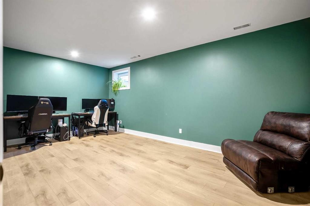 336 Butte Place, Stavely, AB - Indoor