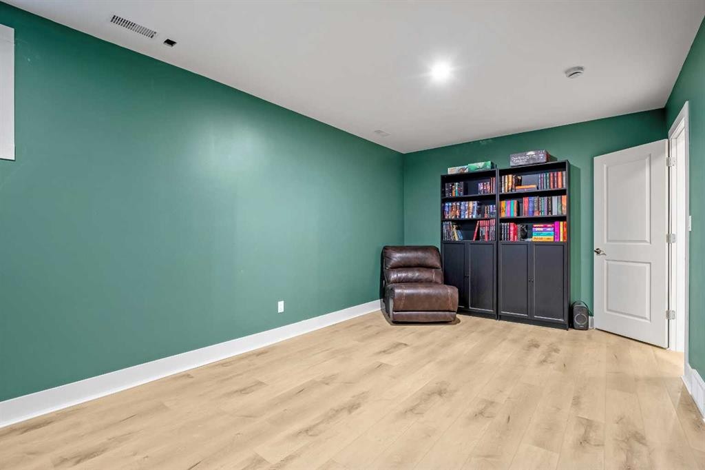 336 Butte Place, Stavely, AB - Indoor Photo Showing Other Room