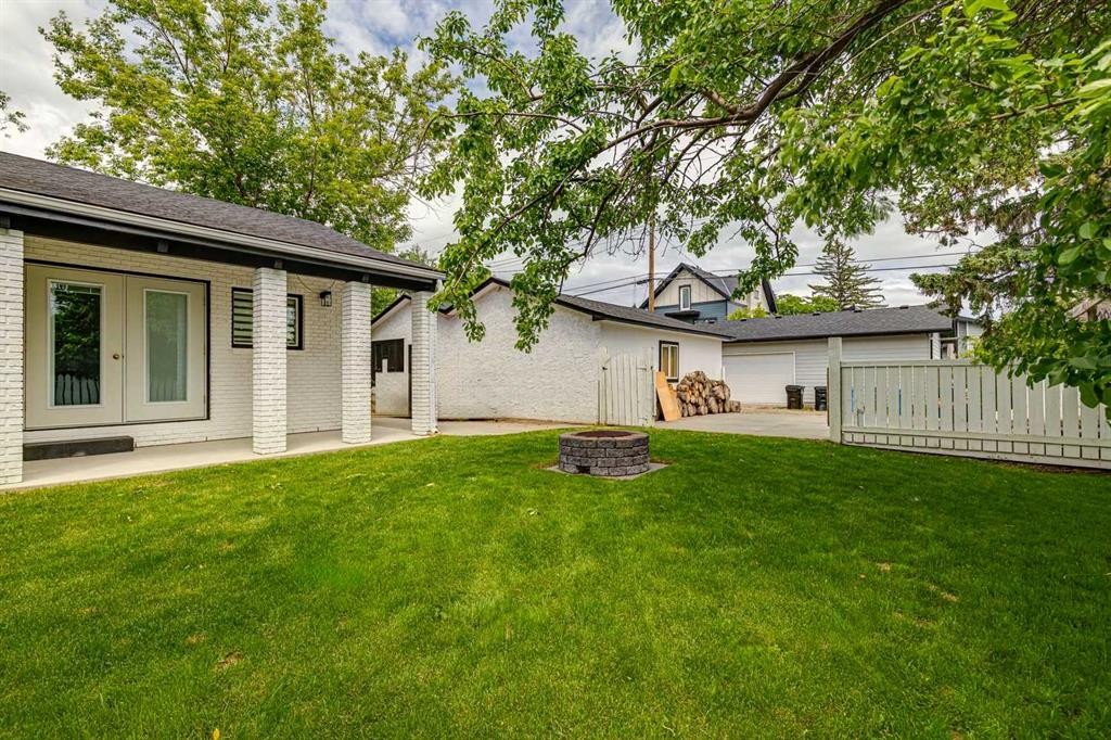 4024 Grove Hill Road Sw, Calgary, AB - Outdoor