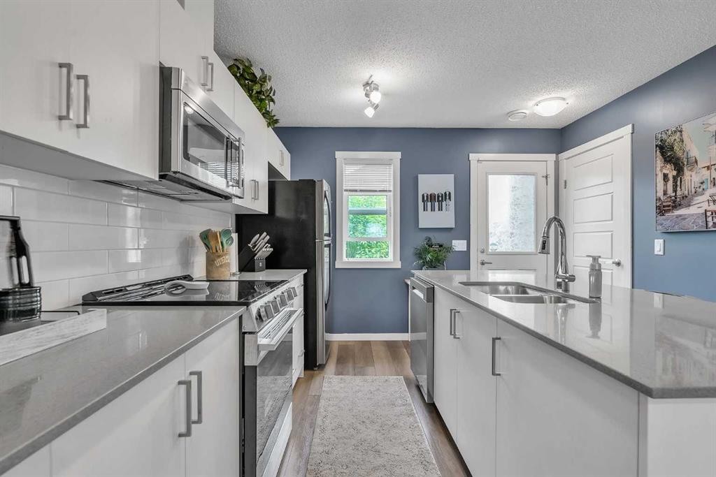 406 Cranbrook Square Se, Calgary, AB