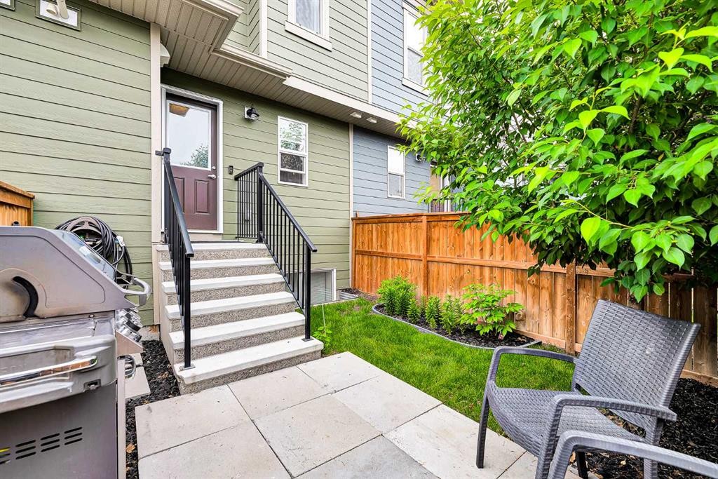 406 Cranbrook Square Se, Calgary, AB