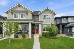 332 Lawthorn Way SEAirdrie, AB T4A 3M7