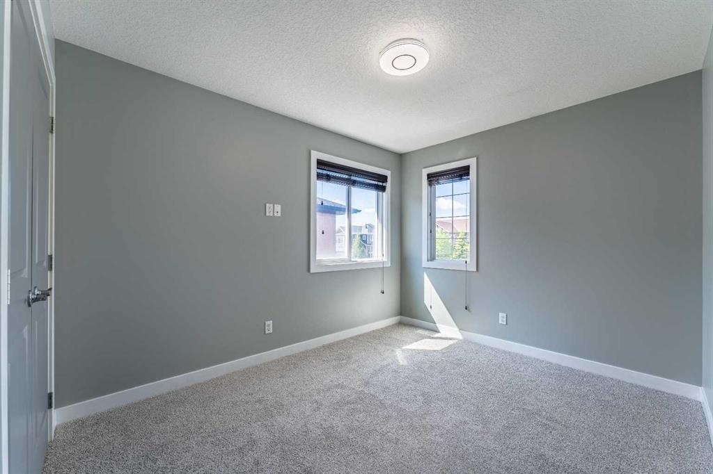 136 Legacy Circle Se, Calgary, AB
