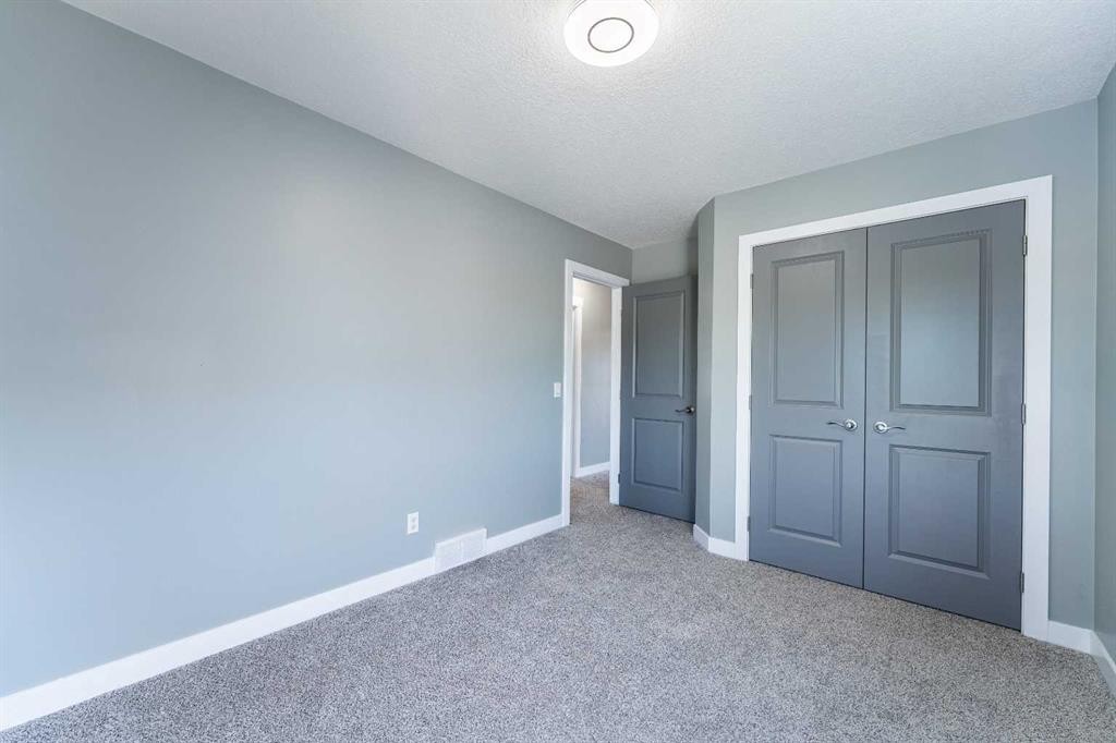 136 Legacy Circle Se, Calgary, AB