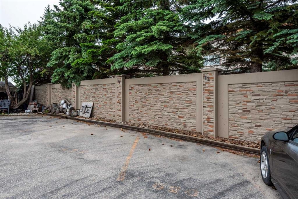 622 3 Street, Strathmore, AB