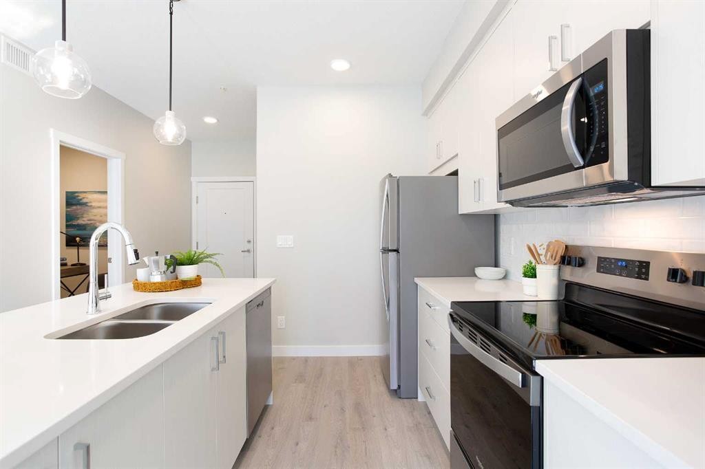 111-660 Shawnee Square, Calgary, AB