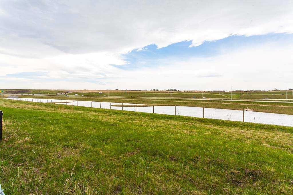 91 Bridlecrest Street Sw, Calgary, AB