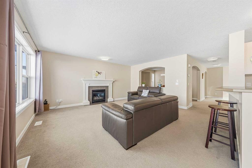 91 Bridlecrest Street Sw, Calgary, AB