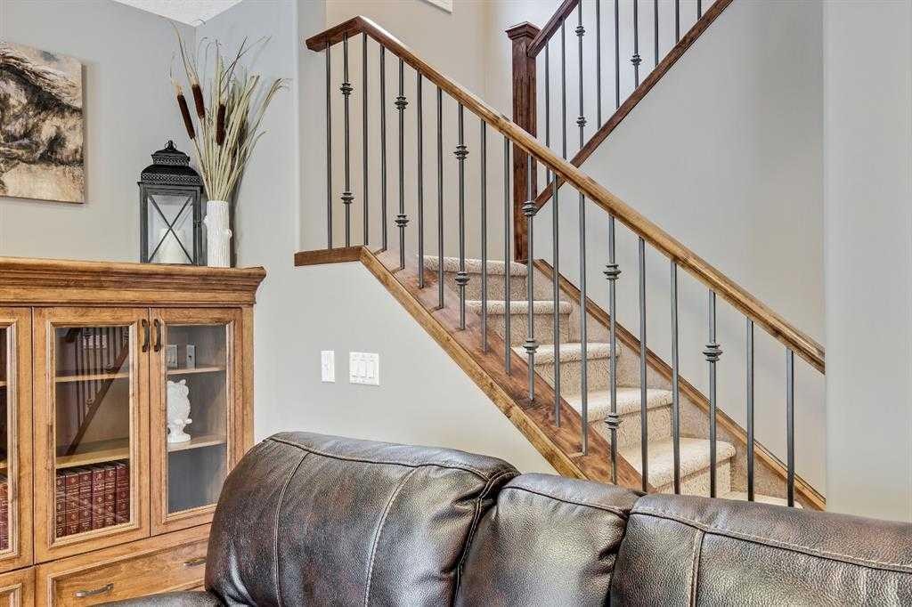 62 Copperleaf Terrace Se, Calgary, AB - Indoor Photo Showing Other Room