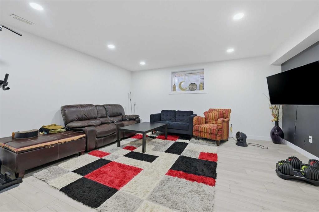 62 Copperleaf Terrace Se, Calgary, AB - Indoor