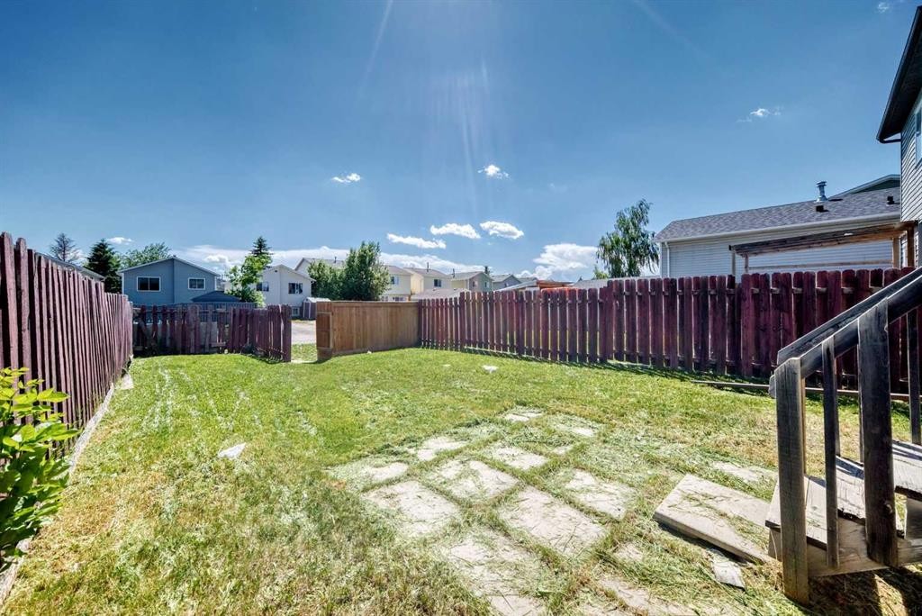 35 Martindale Court Ne, Calgary, AB