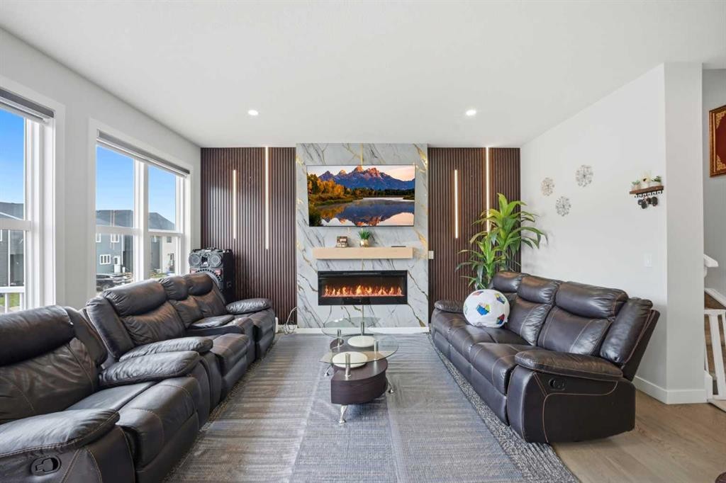 241 Homestead Crescent Ne, Calgary, AB - Outdoor