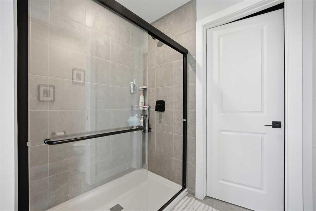 241 Homestead Crescent Ne, Calgary, AB - Indoor Photo Showing Bathroom