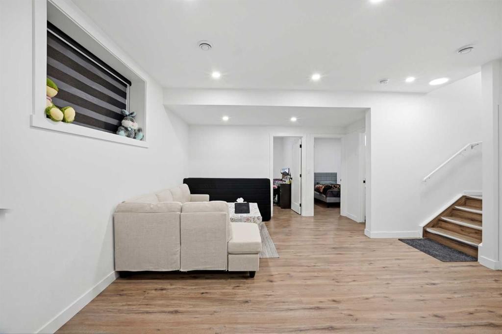 241 Homestead Crescent Ne, Calgary, AB - Indoor Photo Showing Other Room