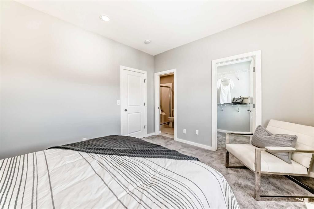 58 Sora Gardens Se, Calgary, AB