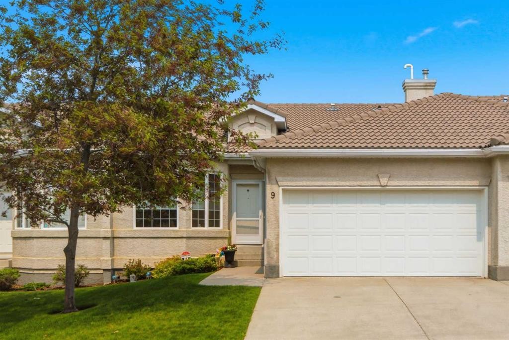 9 Hampstead Green Nw, Calgary, AB