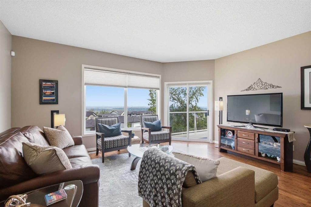 9 Hampstead Green Nw, Calgary, AB