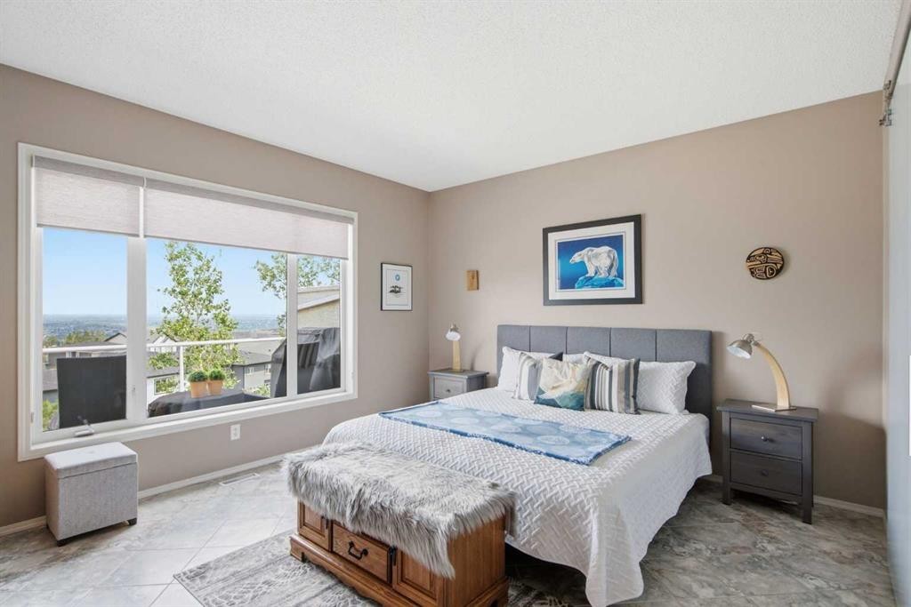 9 Hampstead Green Nw, Calgary, AB