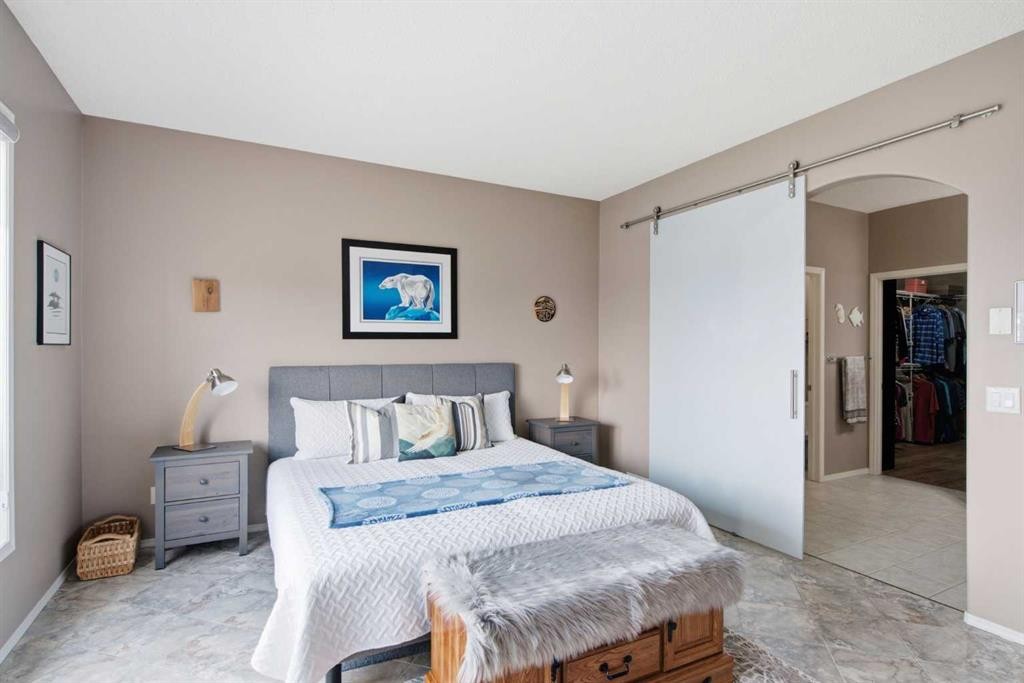 9 Hampstead Green Nw, Calgary, AB