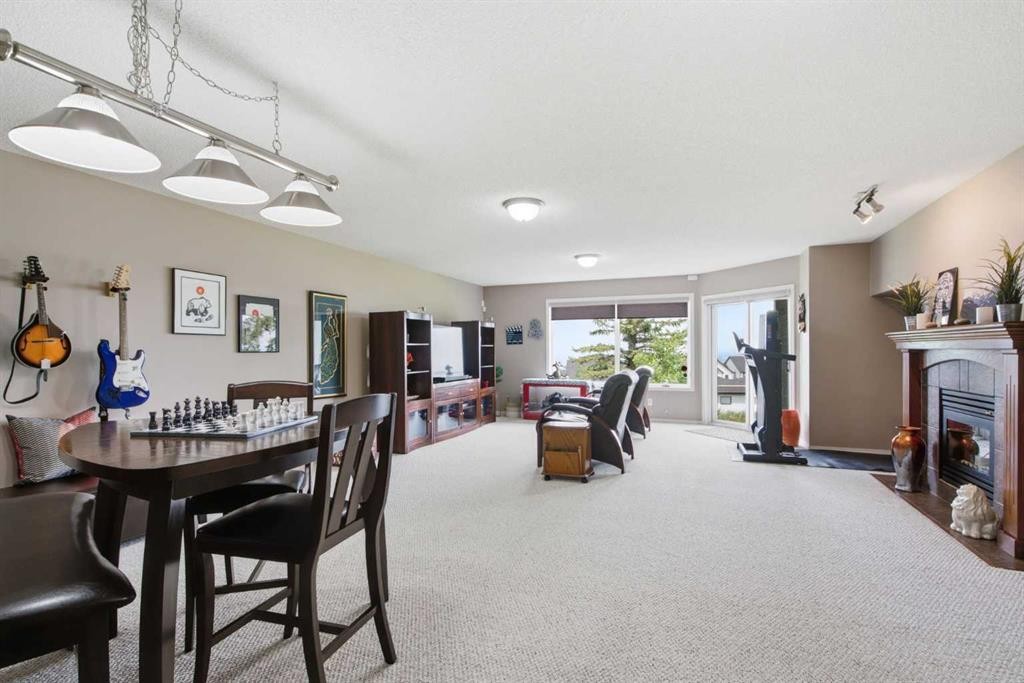 9 Hampstead Green Nw, Calgary, AB