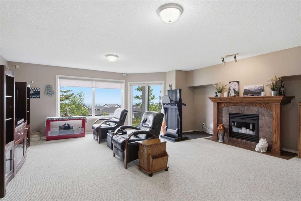 9 Hampstead Green Nw, Calgary, AB