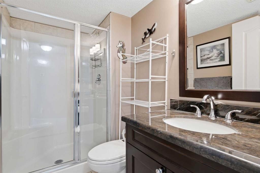 9 Hampstead Green Nw, Calgary, AB