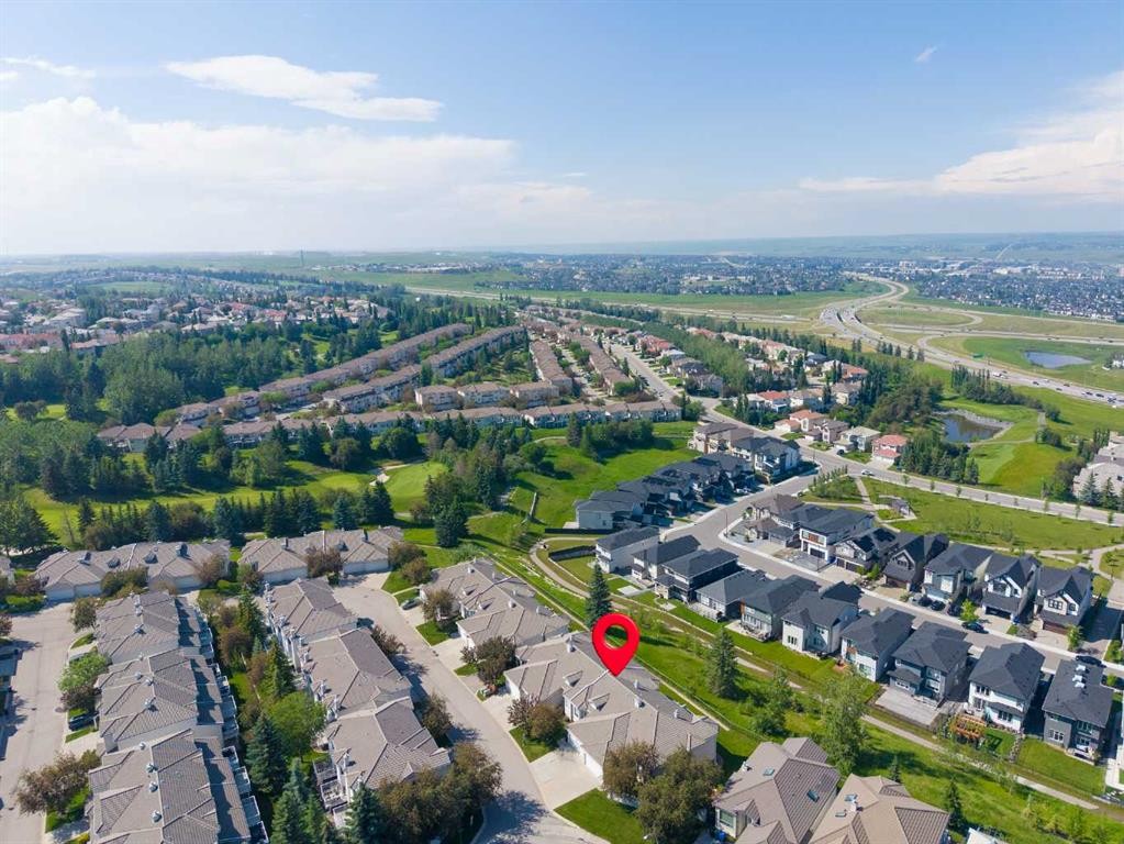 9 Hampstead Green Nw, Calgary, AB