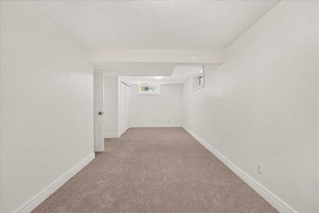90 Armstrong Crescent Se, Calgary, AB