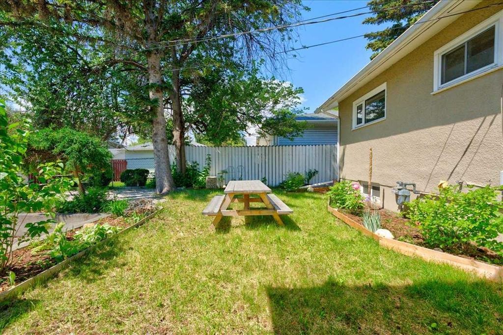 90 Armstrong Crescent Se, Calgary, AB