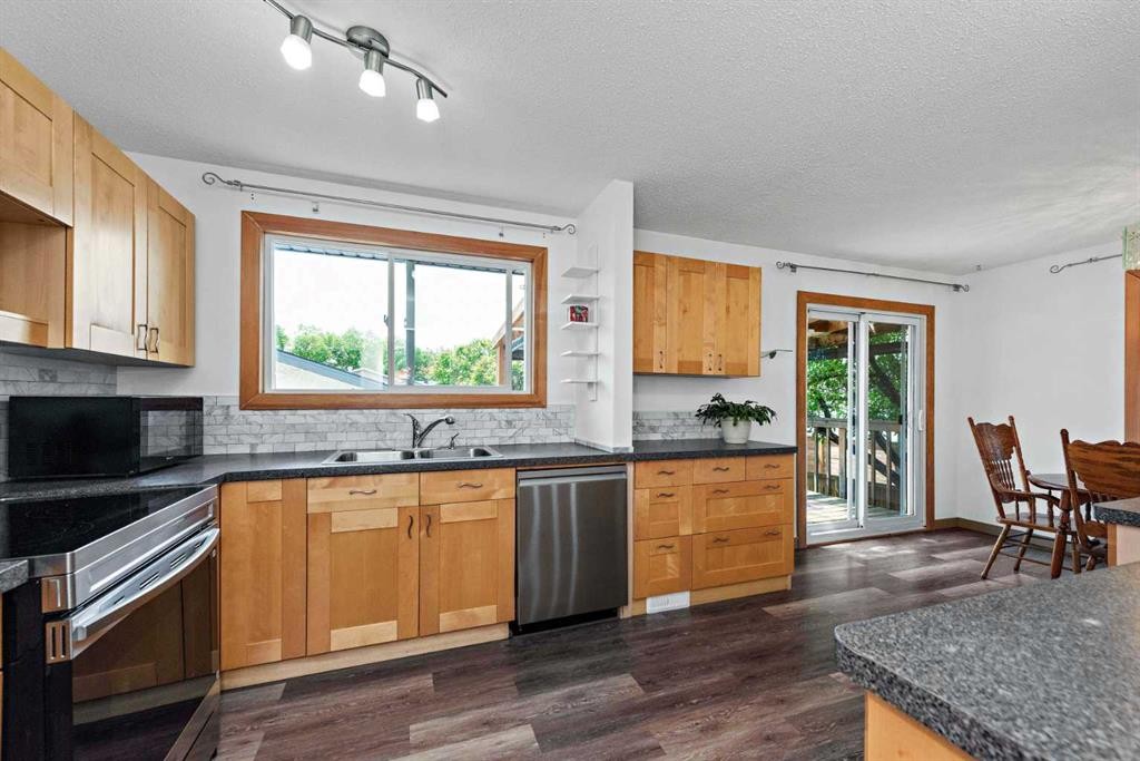 16 Rundleson Way Ne, Calgary, AB