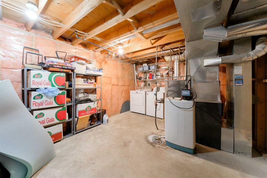 84 Shannon Way Sw, Calgary, AB