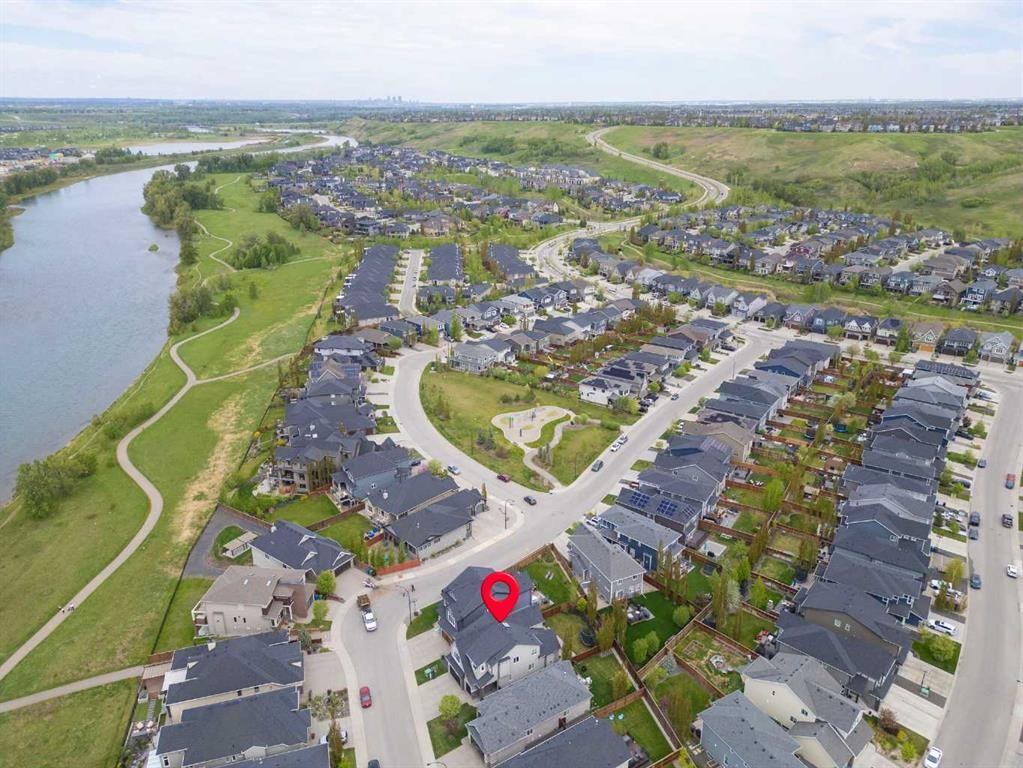 134 Cranbrook Circle Se, Calgary, AB