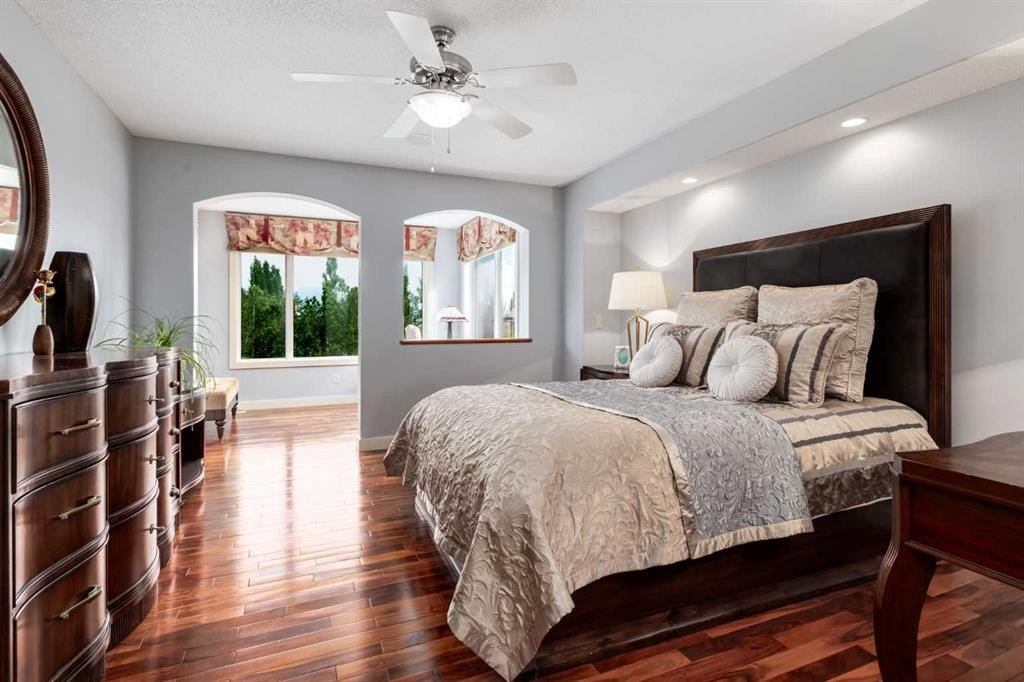 77 Royal Highland Road Nw, Calgary, AB