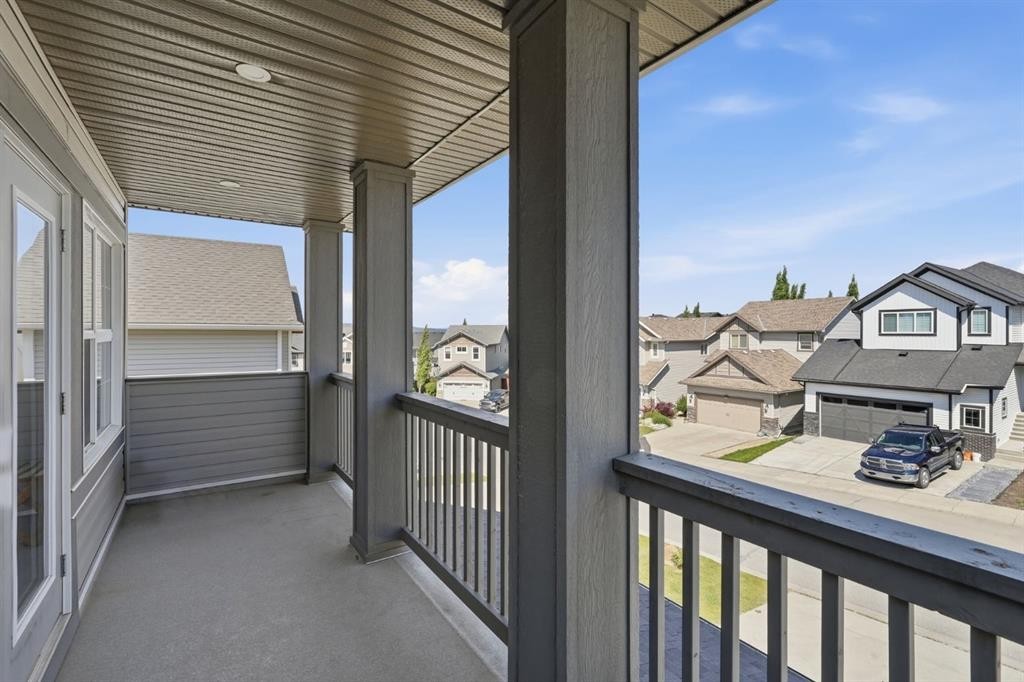 93 Heritage Hill, Cochrane, AB
