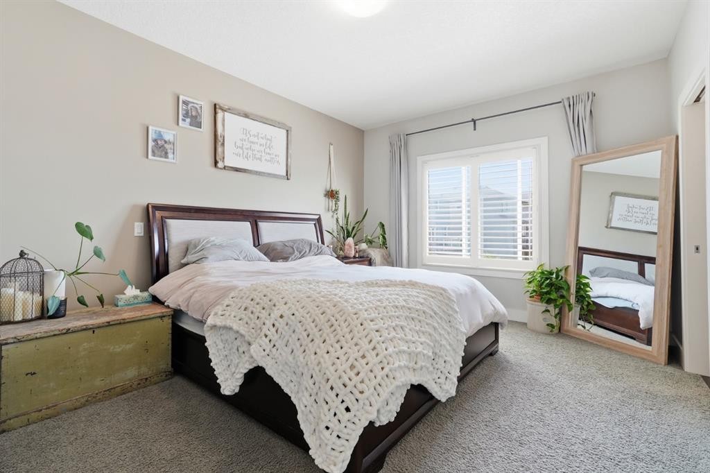 93 Heritage Hill, Cochrane, AB