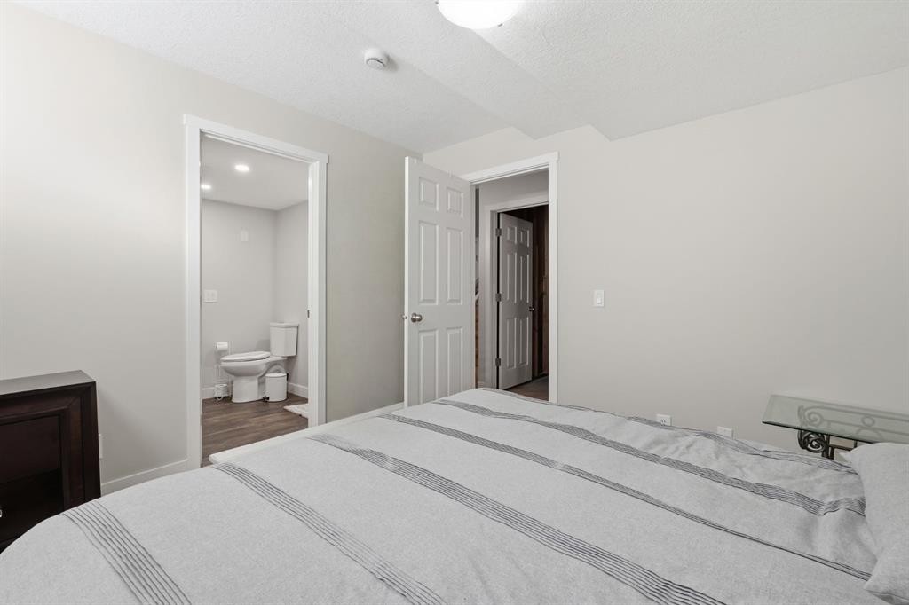 93 Heritage Hill, Cochrane, AB
