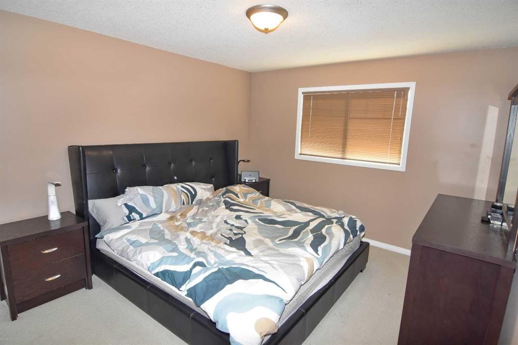 110 Hillview Terrace, Strathmore, AB