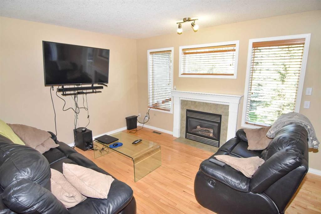 110 Hillview Terrace, Strathmore, AB
