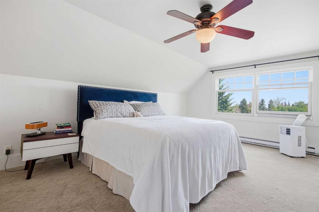 615 Crescent Boulevard Sw, Calgary, AB - Indoor Photo Showing Bedroom