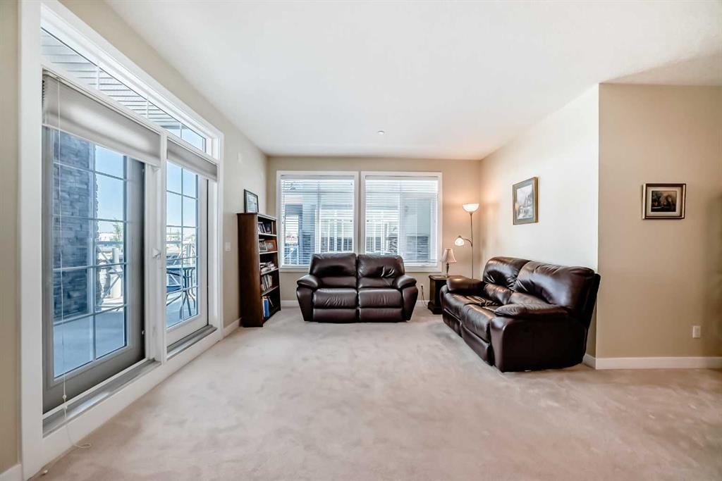 115-1005A Westmount Drive, Strathmore, AB