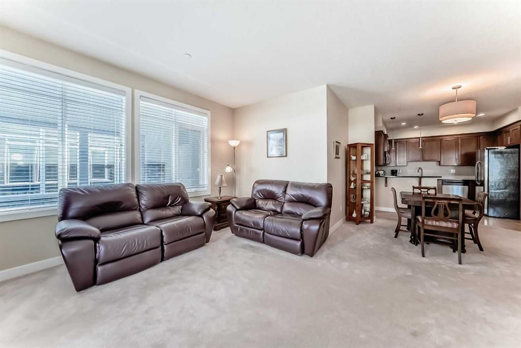 115-1005A Westmount Drive, Strathmore, AB