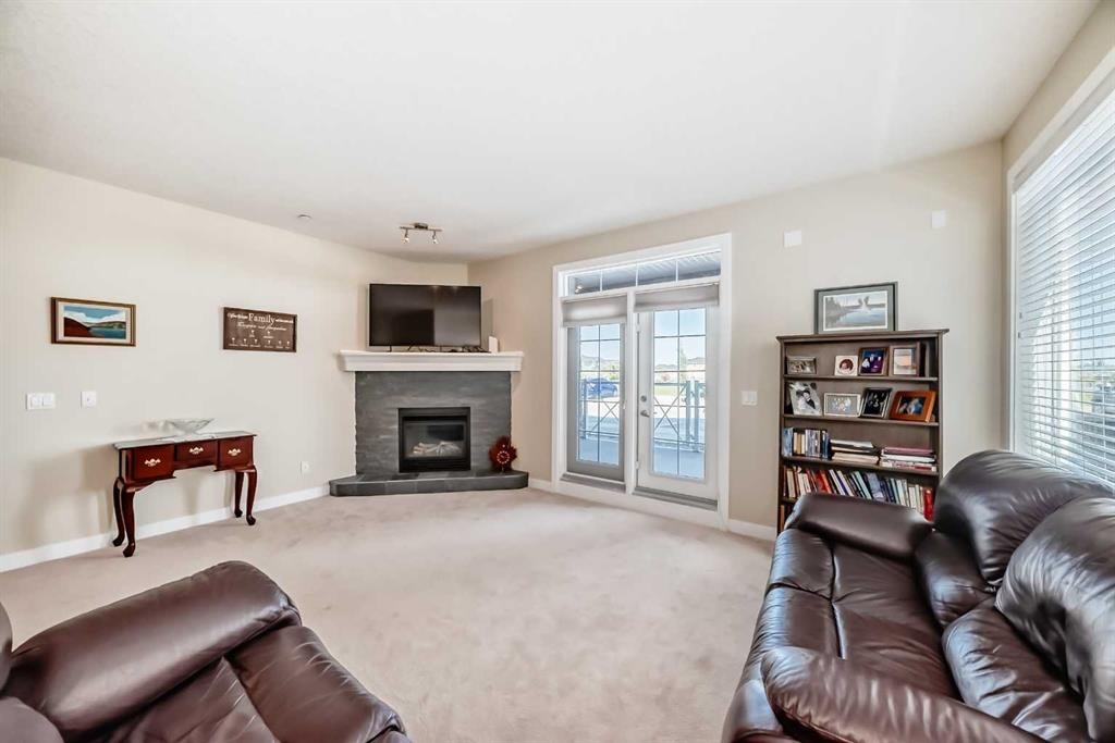 115-1005A Westmount Drive, Strathmore, AB