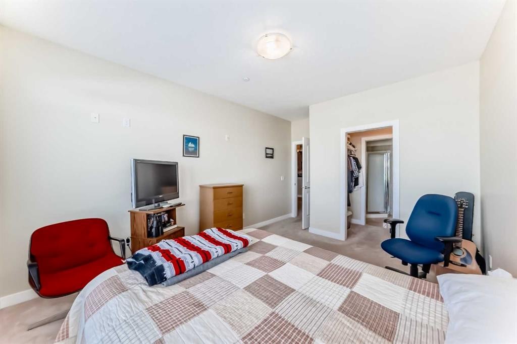 115-1005A Westmount Drive, Strathmore, AB