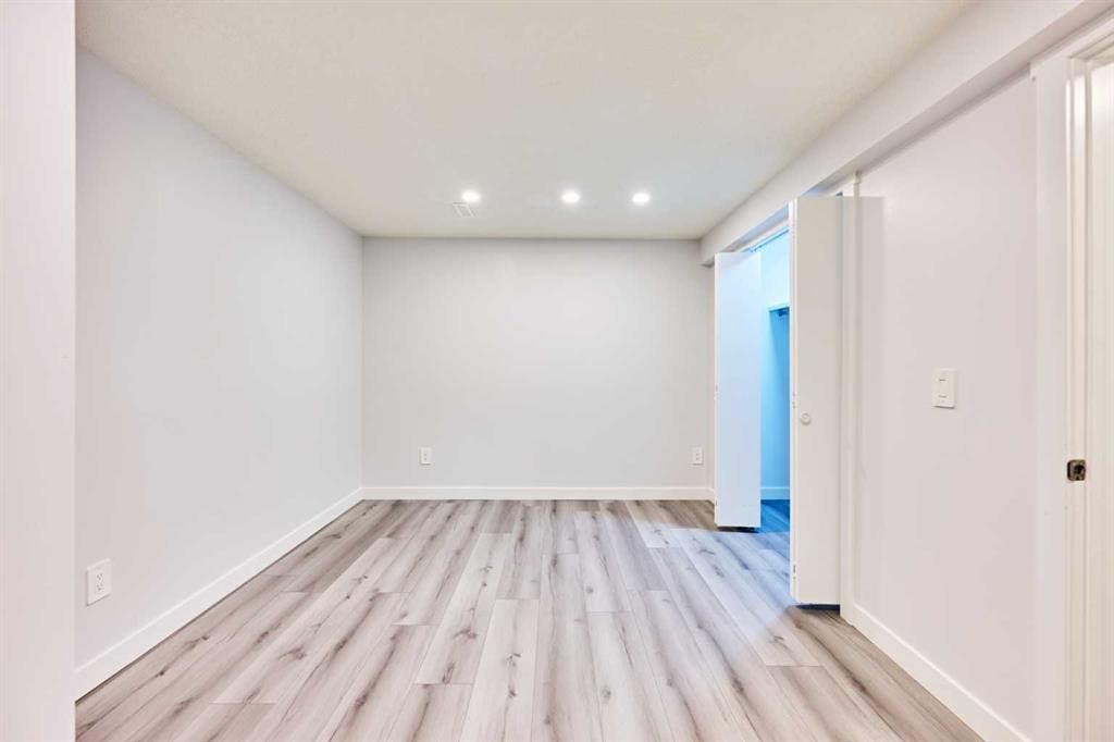 20 Erin Ridge Court Se, Calgary, AB